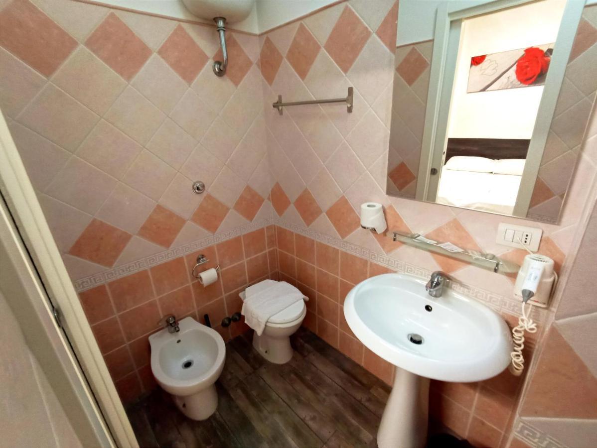 Tiburtina Guesthouse Rom Eksteriør billede