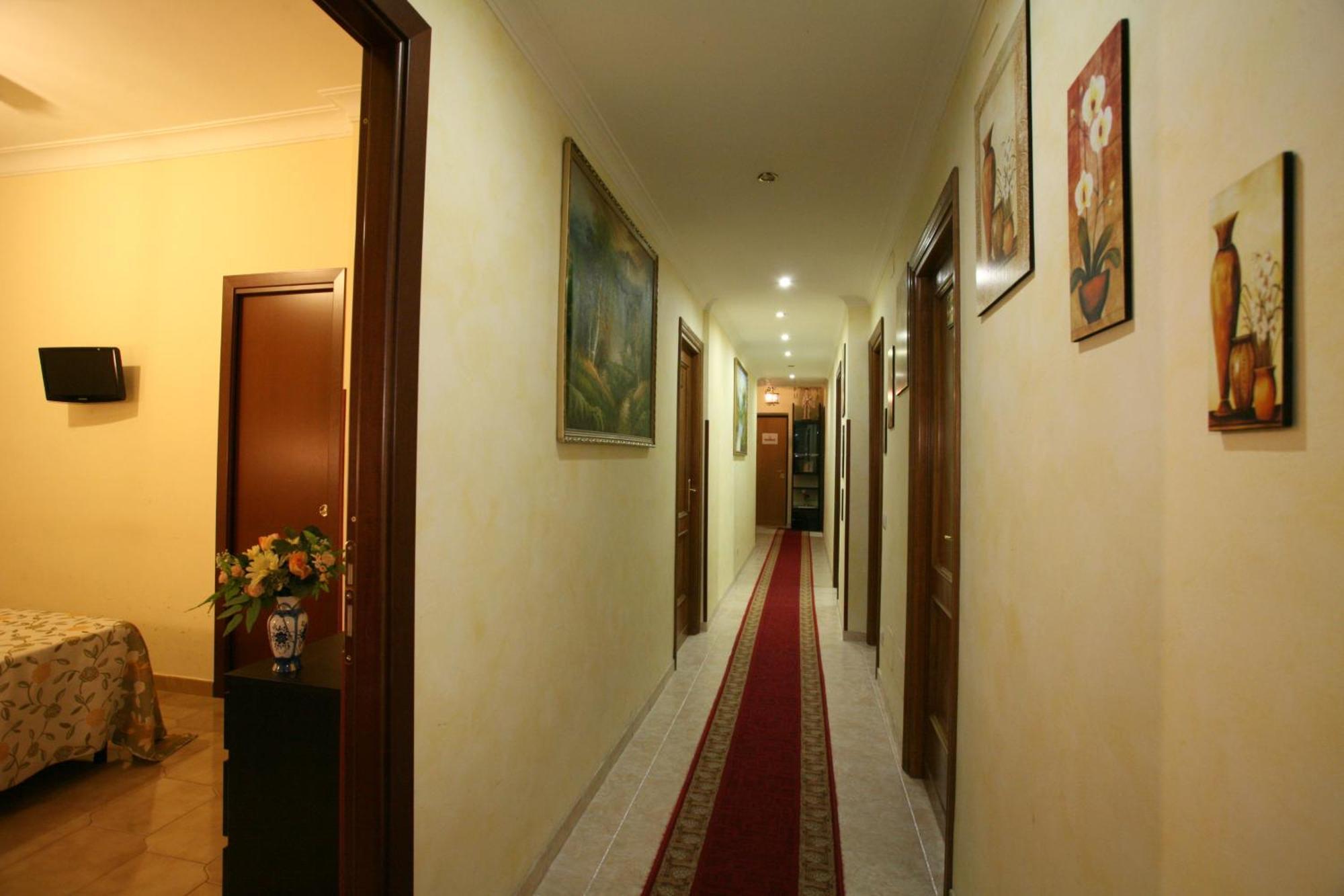 Tiburtina Guesthouse Rom Eksteriør billede